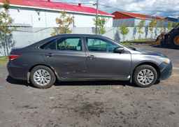 2015 TOYOTA CAMRY HYBRID LE