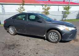 2015 TOYOTA CAMRY HYBRID LE