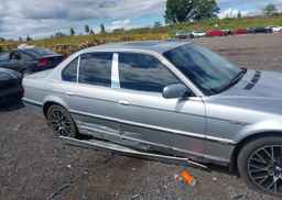 2001 BMW 740I