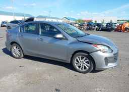2013 MAZDA MAZDA3 GX