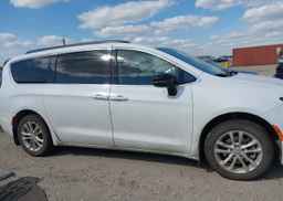 2021 CHRYSLER PACIFICA TOURING