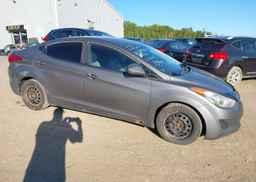 2012 HYUNDAI ELANTRA GL