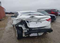 2012 HYUNDAI ELANTRA GL