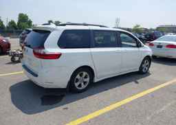2018 TOYOTA SIENNA LE V6