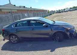 2024 KIA FORTE EX