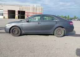 2010 TOYOTA CAMRY SE
