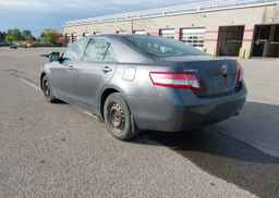 2010 TOYOTA CAMRY SE