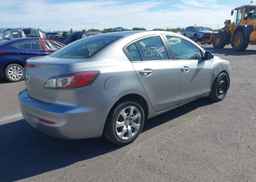 2013 MAZDA 3 I