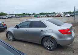 2011 SUZUKI KIZASHI S