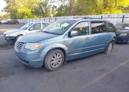 2010 CHRYSLER TOWN & COUNTRY TOURING