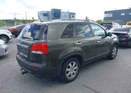 2013 KIA SORENTO