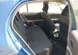 2010 TOYOTA YARIS LE