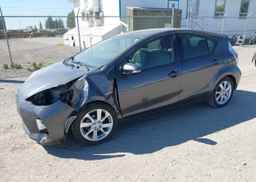 2013 TOYOTA Prius c