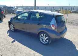 2013 TOYOTA Prius c