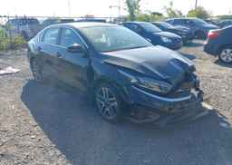 2024 KIA FORTE EX