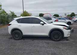 2017 MAZDA CX-5 GS