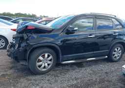 2013 KIA SORENTO LX
