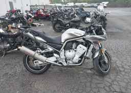 2002 YAMAHA FZ1