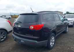 2010 CHEVROLET TRAVERSE LS