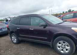 2010 CHEVROLET TRAVERSE LS