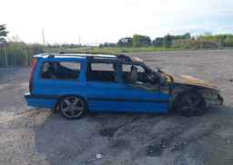 2000 VOLVO V70 XC
