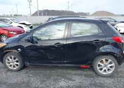 2013 MAZDA MAZDA2 GS