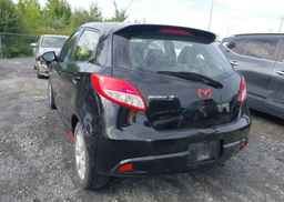 2013 MAZDA MAZDA2 GS