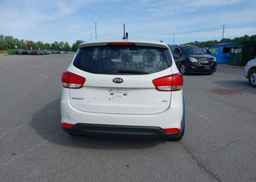 2015 KIA RONDO LX