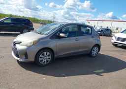 2015 TOYOTA YARIS LE