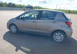 2015 TOYOTA YARIS LE