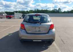 2015 TOYOTA YARIS LE