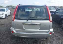 2005 NISSAN X-TRAIL XE