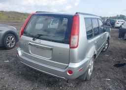 2005 NISSAN X-TRAIL XE