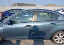 2010 MAZDA MAZDA3 GS