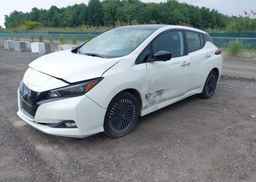 2024 NISSAN LEAF SV