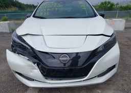 2024 NISSAN LEAF SV