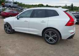 2021 VOLVO XC60 T6 MOMENTUM