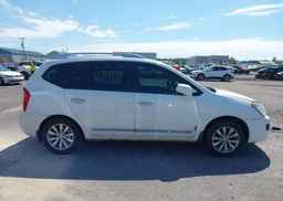 2011 KIA RONDO EX