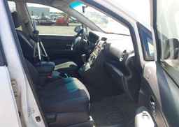 2011 KIA RONDO EX