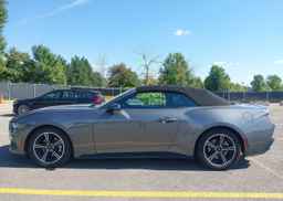 2025 FORD MUSTANG