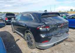 2024 VINFAST VF 8 PLUS