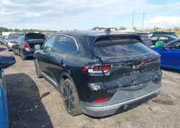 2024 VINFAST VF 8 PLUS