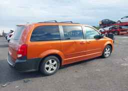 2011 DODGE GRAND CARAVAN EXPRESS