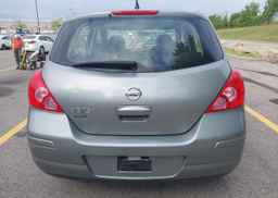 2010 NISSAN VERSA