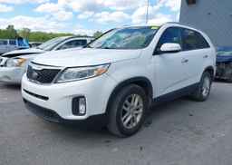 2015 KIA SORENTO LX