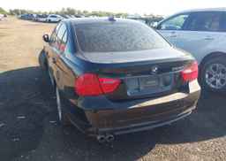 2011 BMW 323I