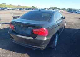 2011 BMW 323I