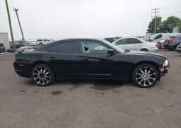 2012 DODGE CHARGER SE