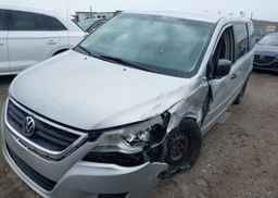 2010 VOLKSWAGEN ROUTAN TRENDLINE