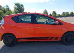2012 TOYOTA Prius c